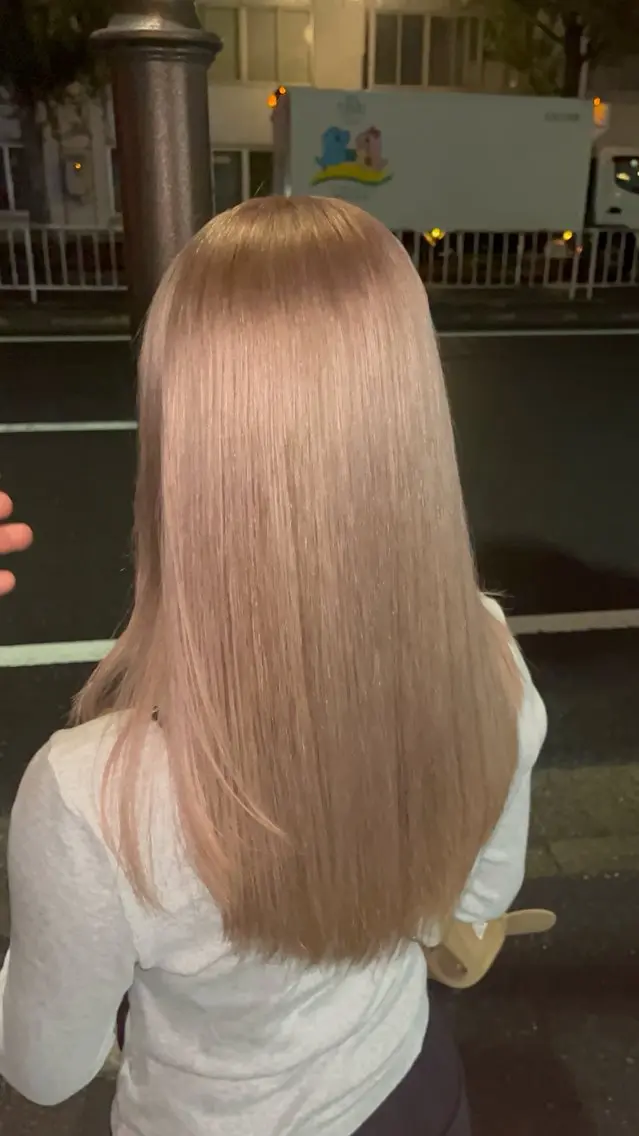 ロング ハイトーン特化 名古屋/たまきのヘアスタイル