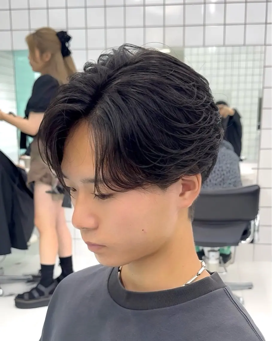 パーマ メンズ センターパート メンズパーマ ニュアンスパーマ パーマ メンズパーマ/ ハイトーン/宗形建哉のヘアスタイル