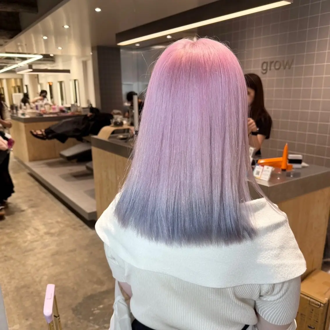 カラー カット ヘアカラー トリートメント ハイトーン/レイヤー しゅーたのヘアスタイル