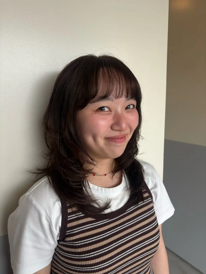 ミディアム レイヤーカット カット ヘアカラー トリートメント 鈴木 美由華/透明感/岡崎のヘアスタイル