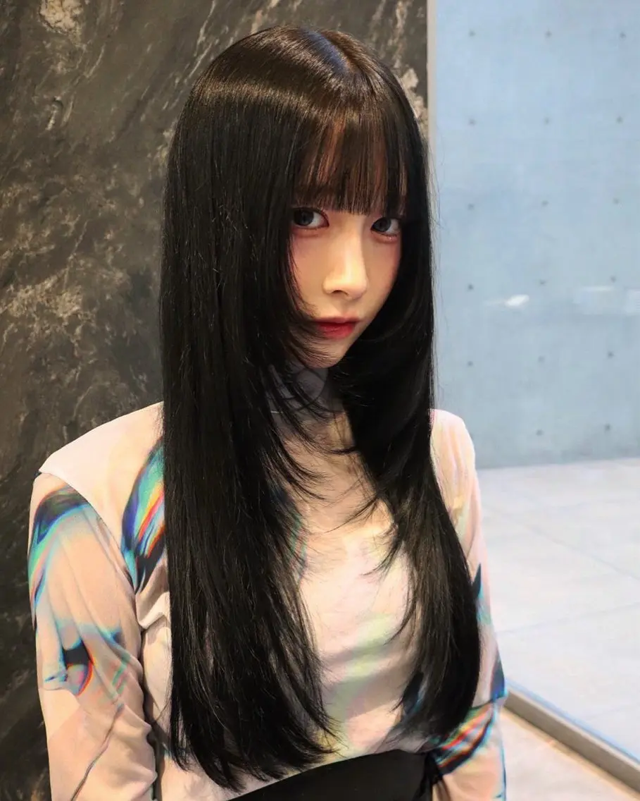 ロング カラー 顔周りカット レイヤーカット シャギー カット ヘアカラー トリートメント レイヤー/ブリーチ iwamiya岩見谷のヘアスタイル