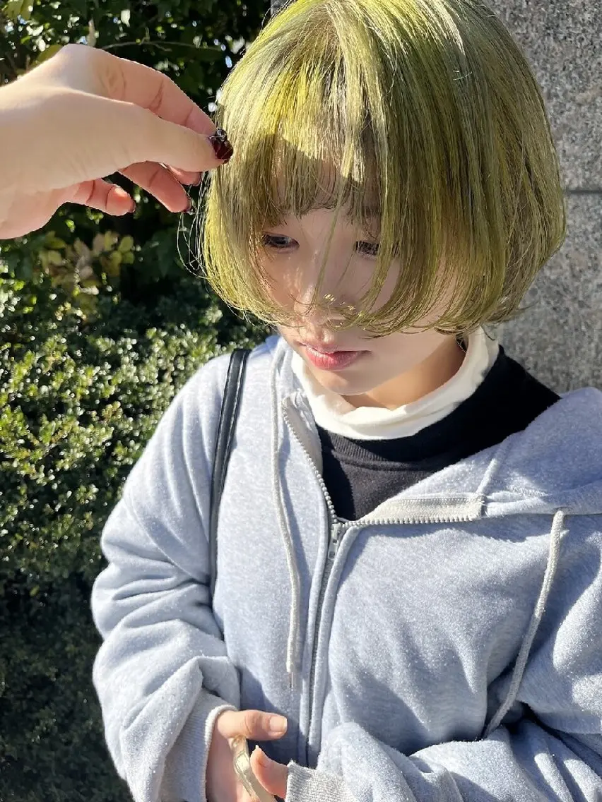 ショート カラー ブリーチ ブロンド HairSalon  Cloudのヘアスタイル