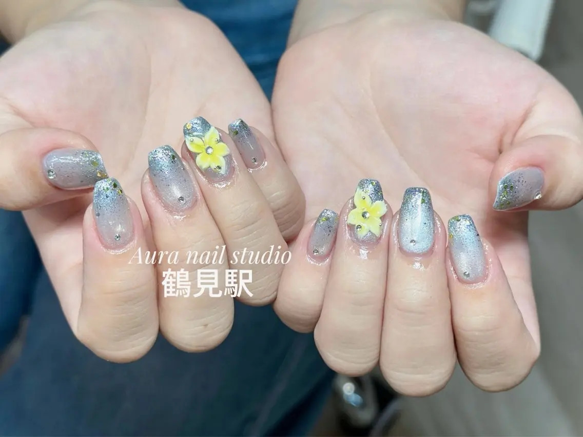 ネイル ハンドネイル Aura nail 🍐💫のネイルデザイン