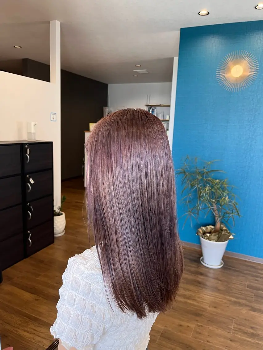 ロング カラー 栗原 志穂のヘアスタイル