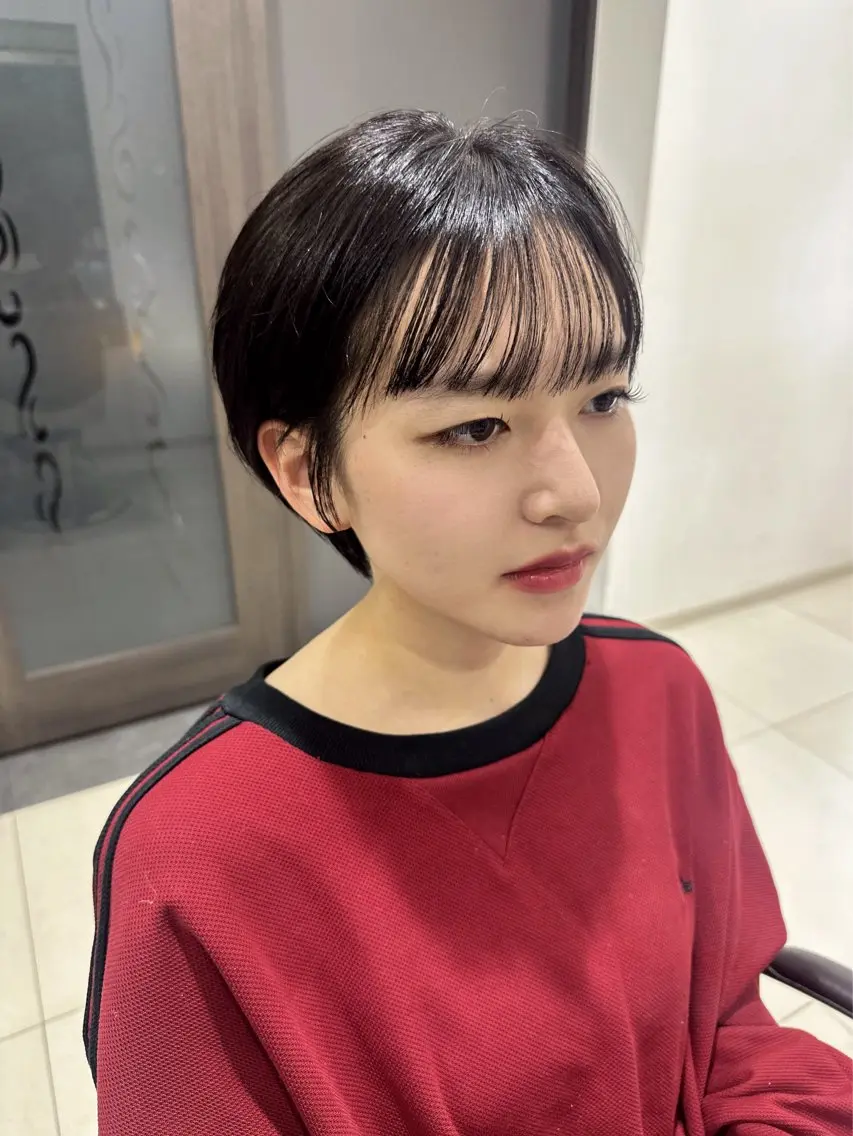 ショート ショートヘア 木曜日空きあり‼️ 艶々カラー🩷のヘアスタイル