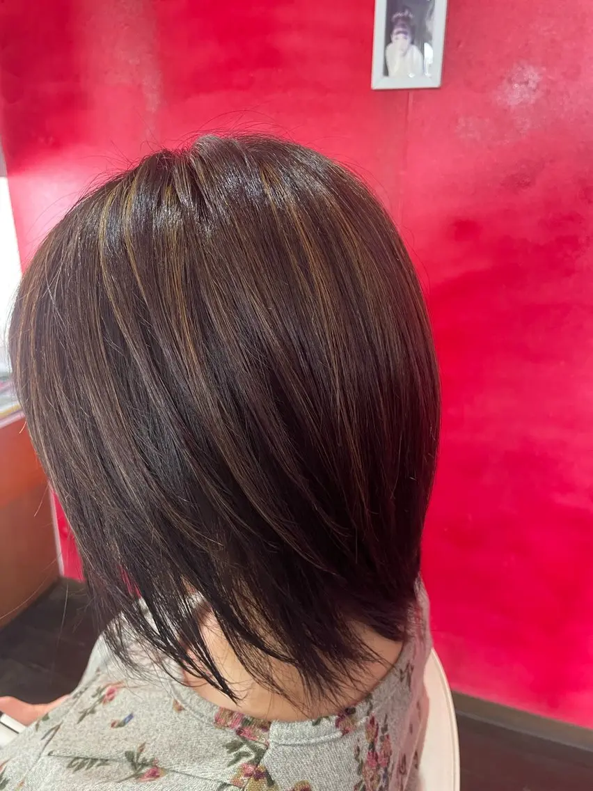 ミディアム カラー ハイライトカラー ハイライト ヘアカラー ヘッドスパ 美容室ARKS 黒田杏奈のヘアスタイル