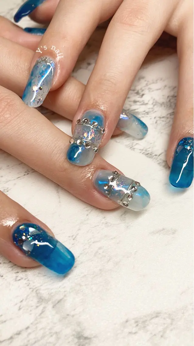 ネイル ニュアンスネイル 手書きが得意🖌️ Y’s  nailのネイルデザイン