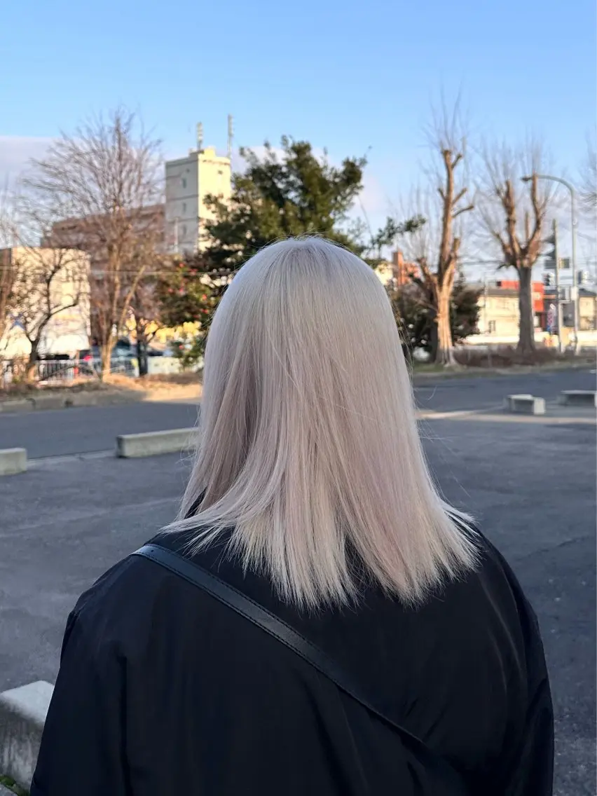 ミディアム カット ヘアカラー 🍀ブリーチ屋さん/ ダブルカラー・あずみのヘアスタイル