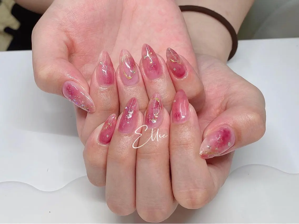 ネイル ハンドネイル ハンドケア 閨匠ビューティサロン 新橋店♡Ellieのネイルデザイン