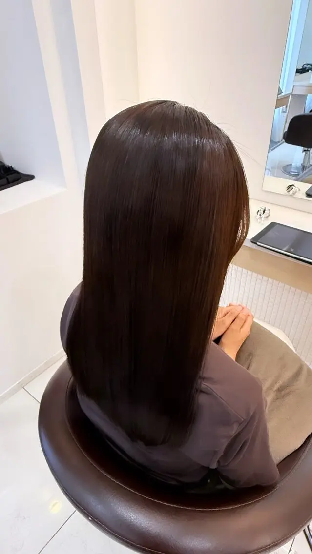 ロング 縮毛矯正 トリートメント カラー&縮毛矯正 ワタナベ テルキのヘアスタイル