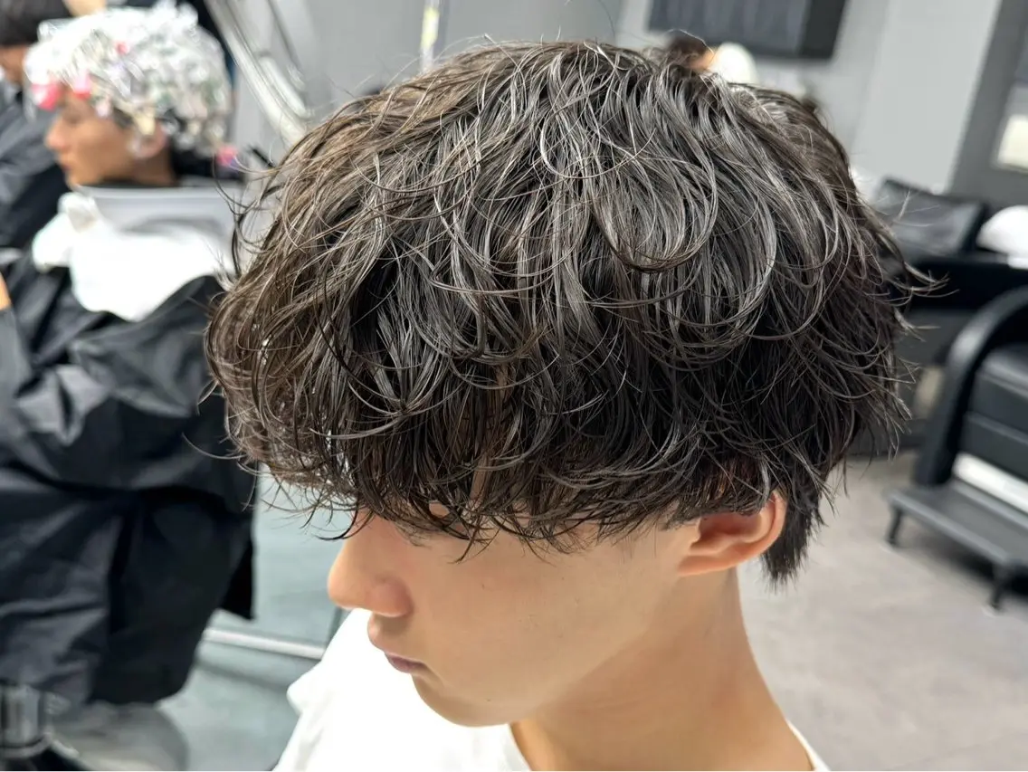 【今季トレンド】メンズカット+シャドウパーマの写真