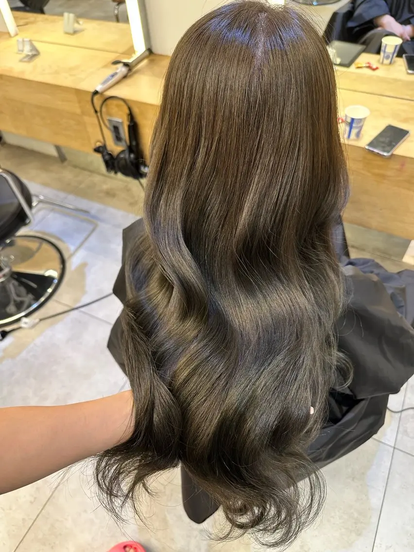 セミロング カット ヘアカラー 中村 かおりのヘアスタイル