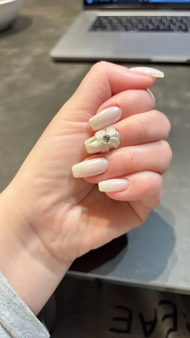 ネイル B.rose ビビのネイルデザイン