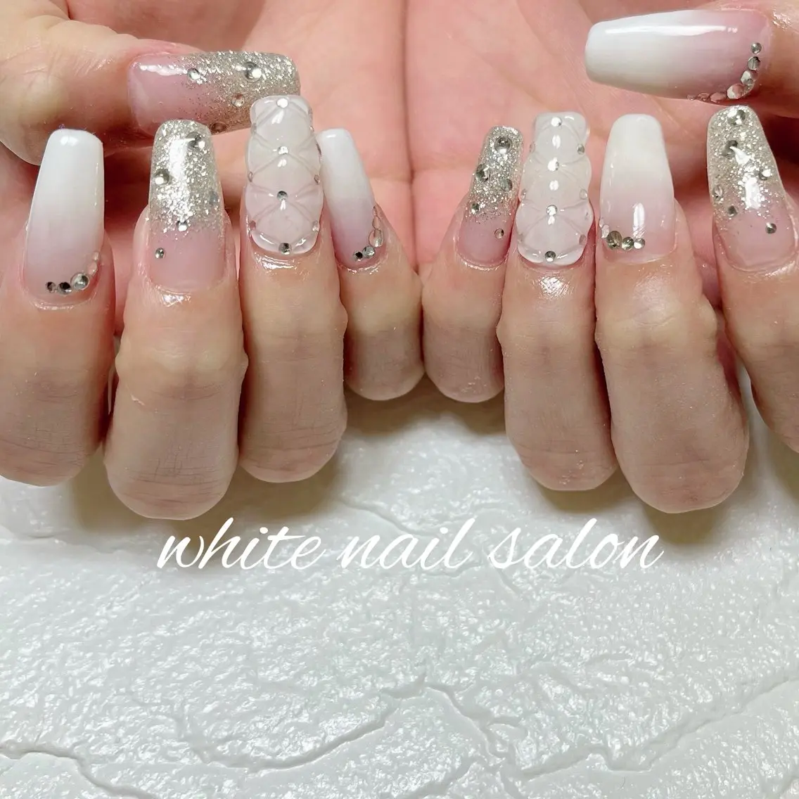ネイル 長さ出し 持ち込み ハンドネイル white nail salonのネイルデザイン