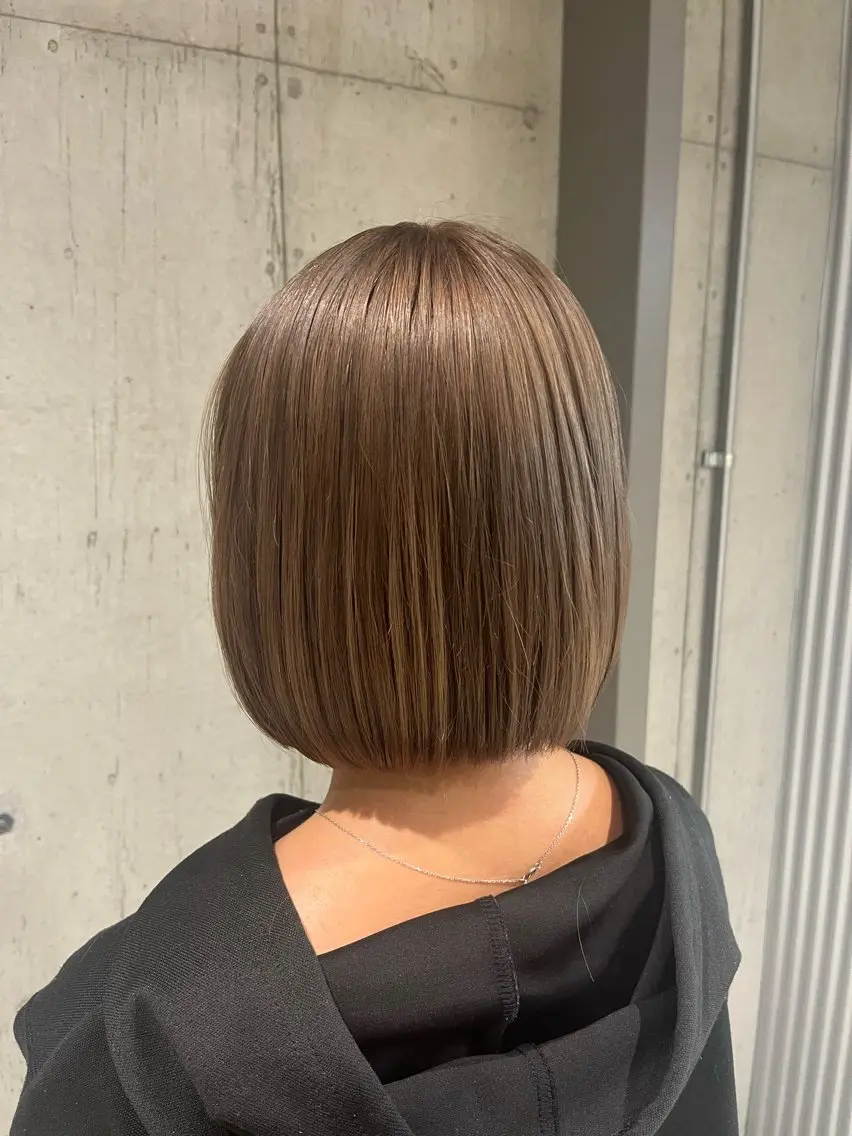 ショート カラー ヘアアレンジ カット ヘアカラー トリートメント 垢抜けボブ×透明 感カラーリクト💥のヘアスタイル