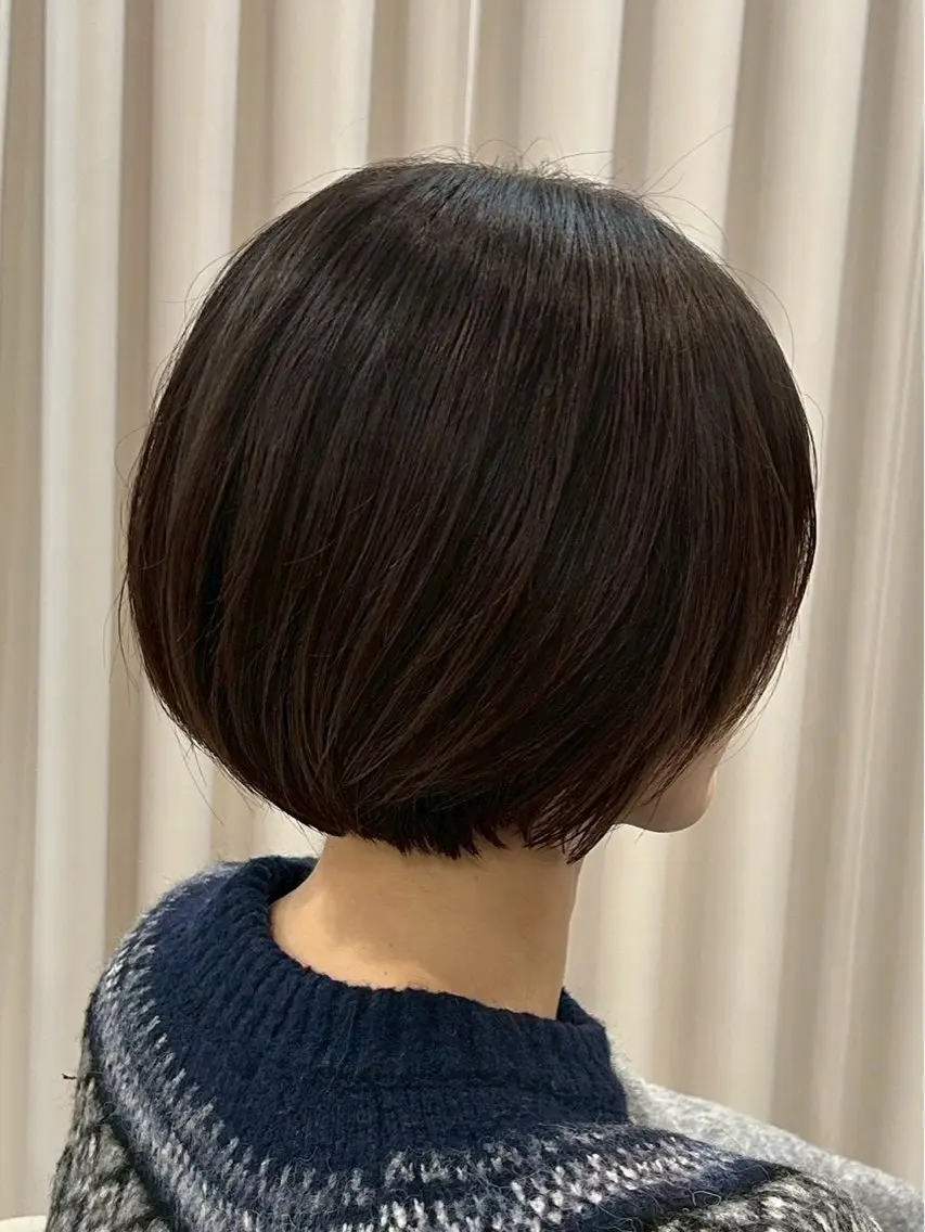 ショート カット センターパート 韓国ヘア・綾也のヘアスタイル