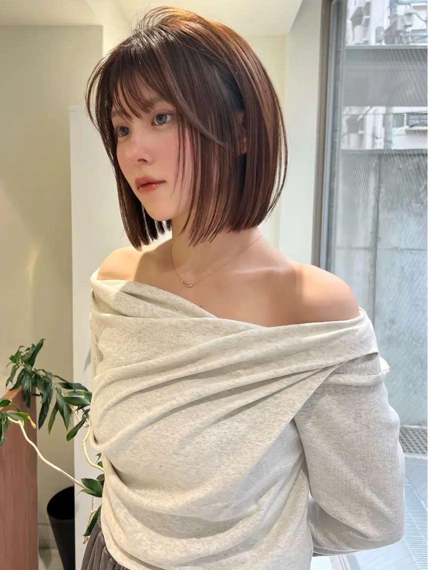 ショート カラー 小顔ボブ jilblanカホのヘアスタイル