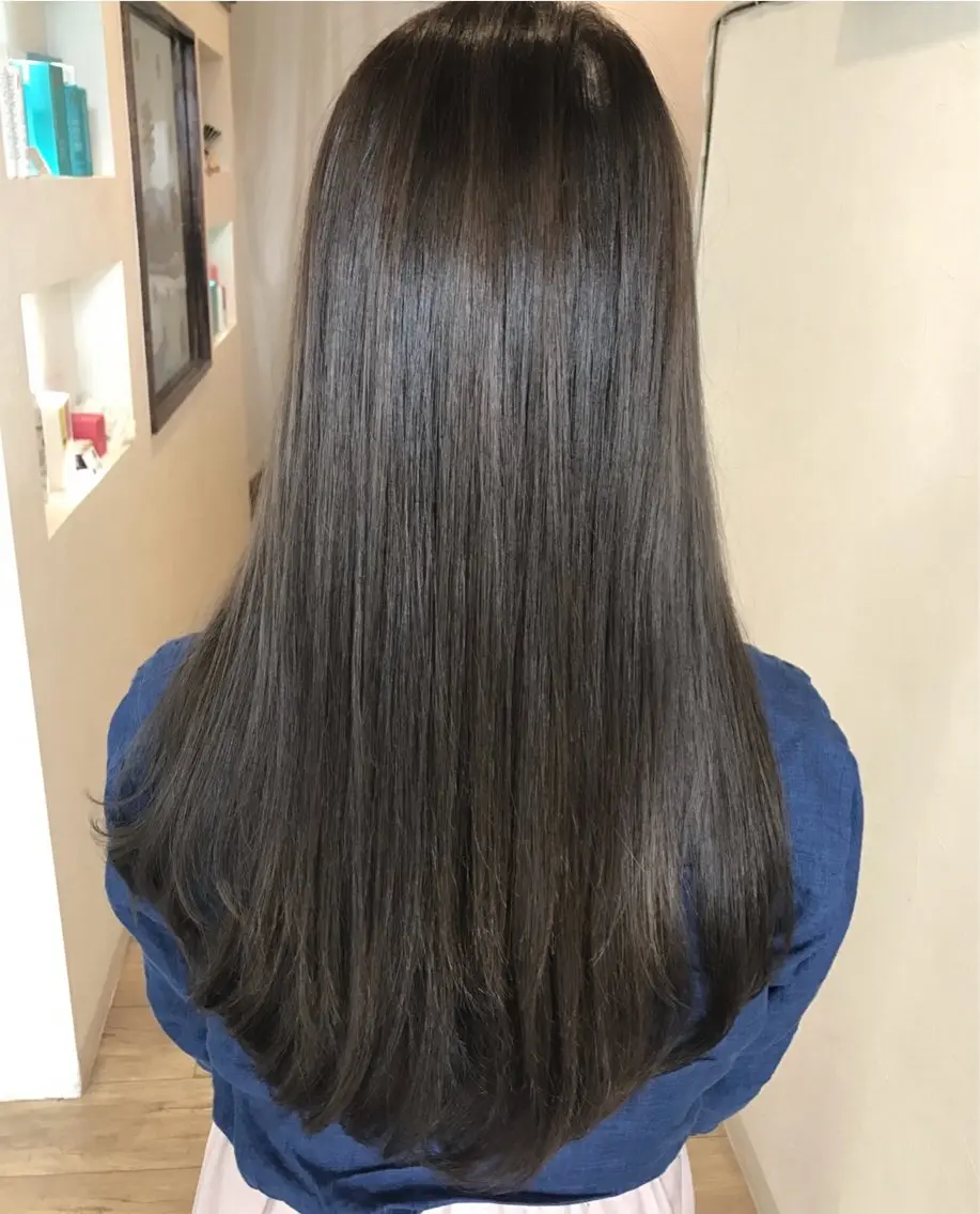 ミディアム カラー イルミナカラー カット ヘアカラー grand juteのヘアスタイル