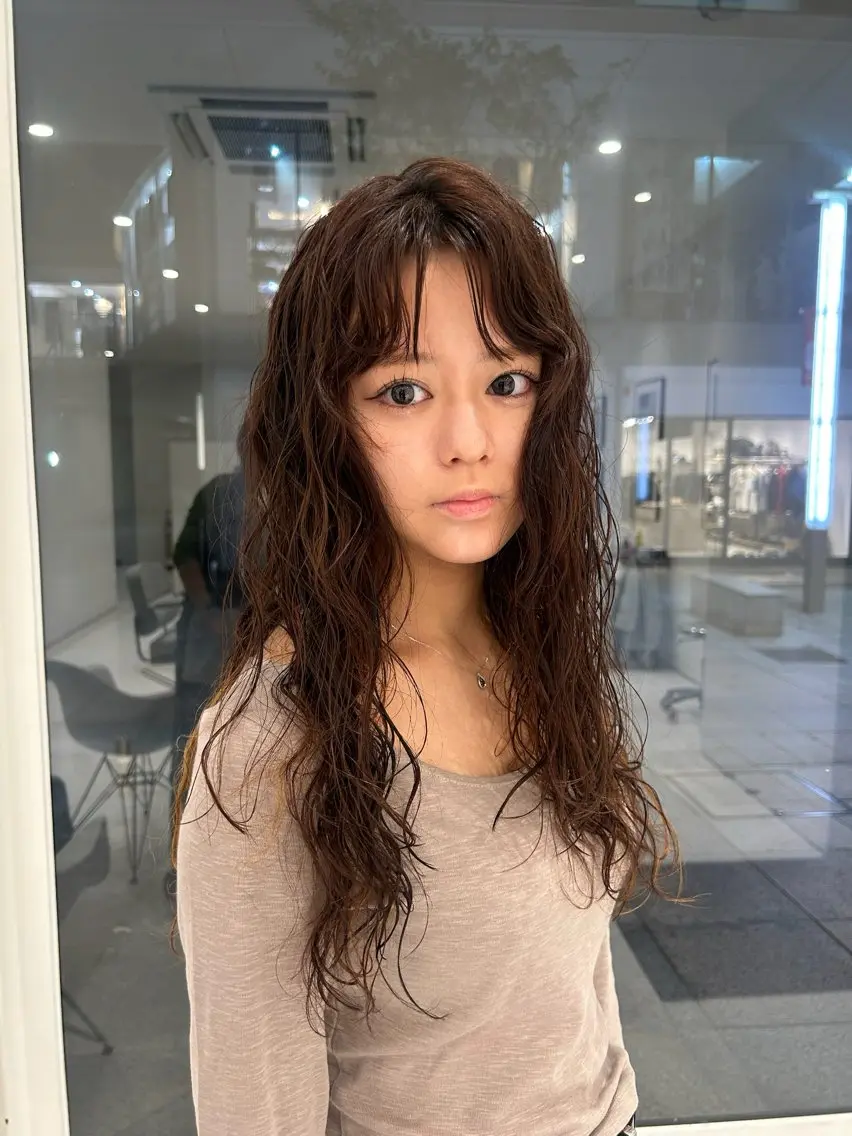 ロング パーマ cono noughtのヘアスタイル