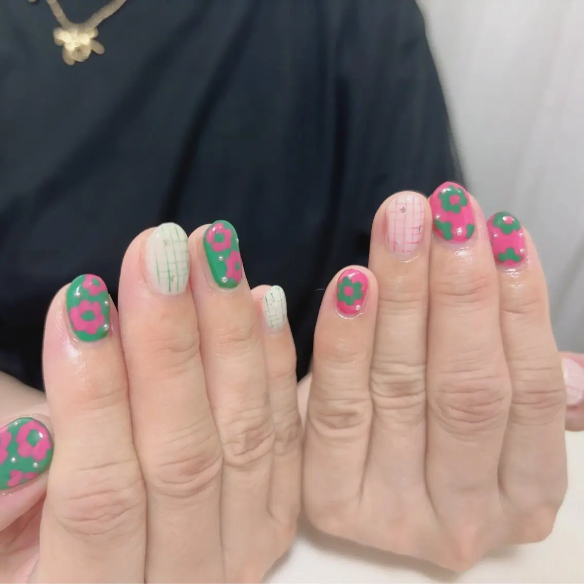 ネイル ハンドネイル mano nella manoのネイルデザイン
