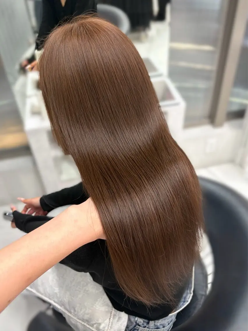 ロング カット ヘアカラー トリートメント Sakuraෆ˚* 透け感ベージュ🥨のマツエク・マツパデザイン
