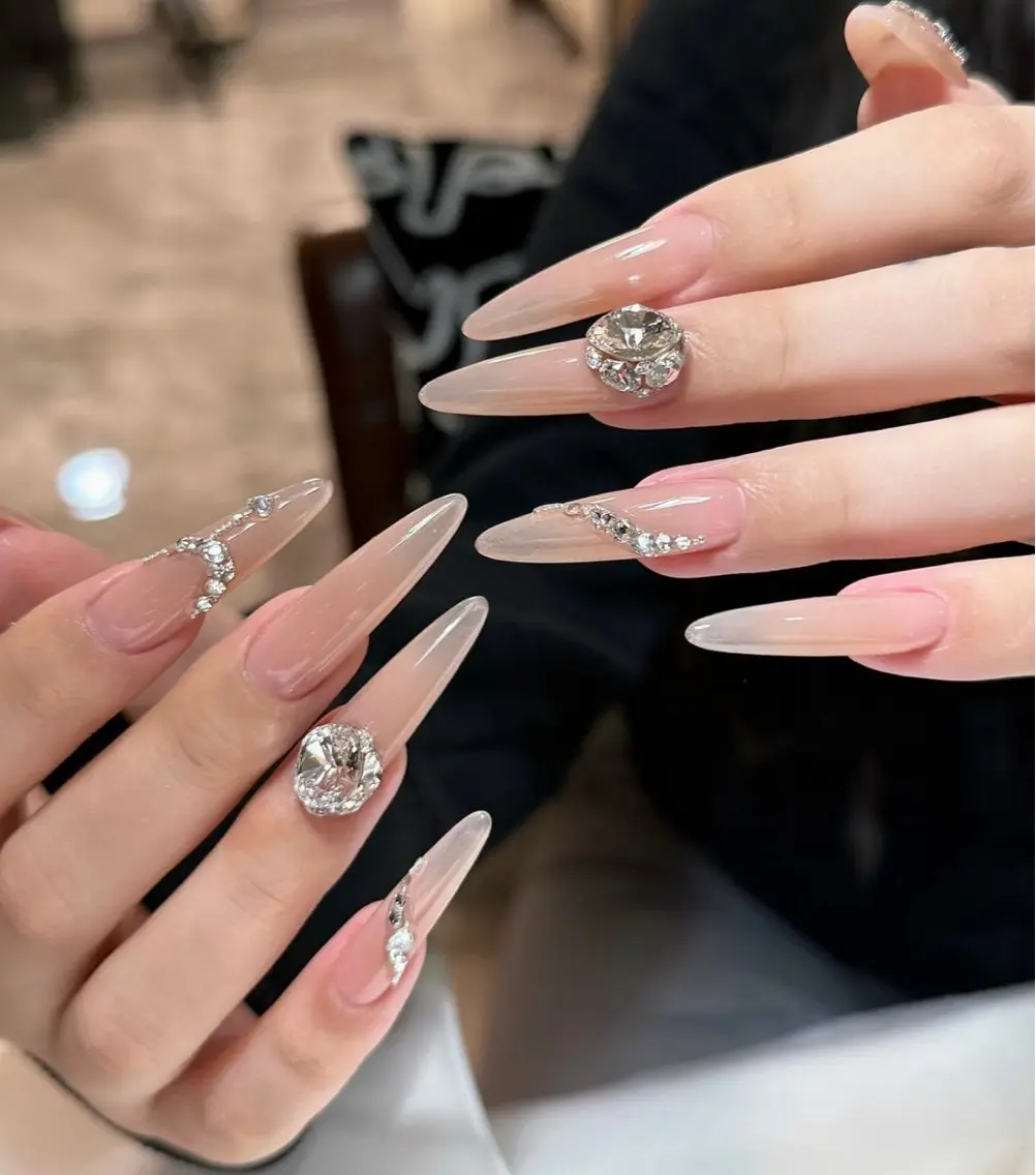 ネイル フレンチネイル キラキラネイル 韓国ネイル シンプルネイル ワンホンネイル ハンドネイル MEI Nailのネイルデザイン