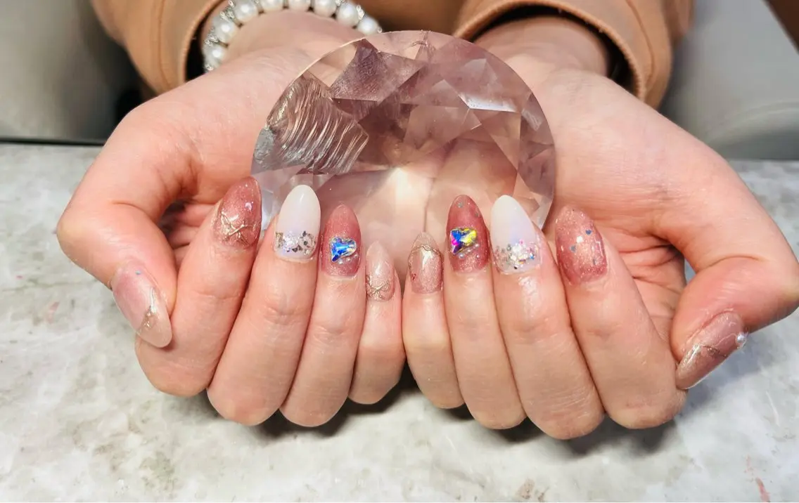 ネイル アートネイル マグネットネイル ミラーネイル Nail ecxia ／Reikaのネイルデザイン