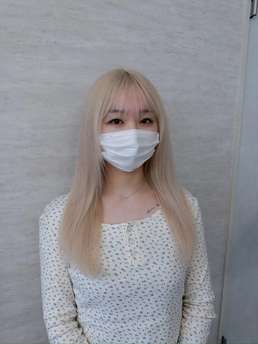 セミロング カラー ヘアアレンジ ヘアカラー トリートメント ヘアセット 韓国レイヤーカット/ 儚げカラーチナツのヘアスタイル