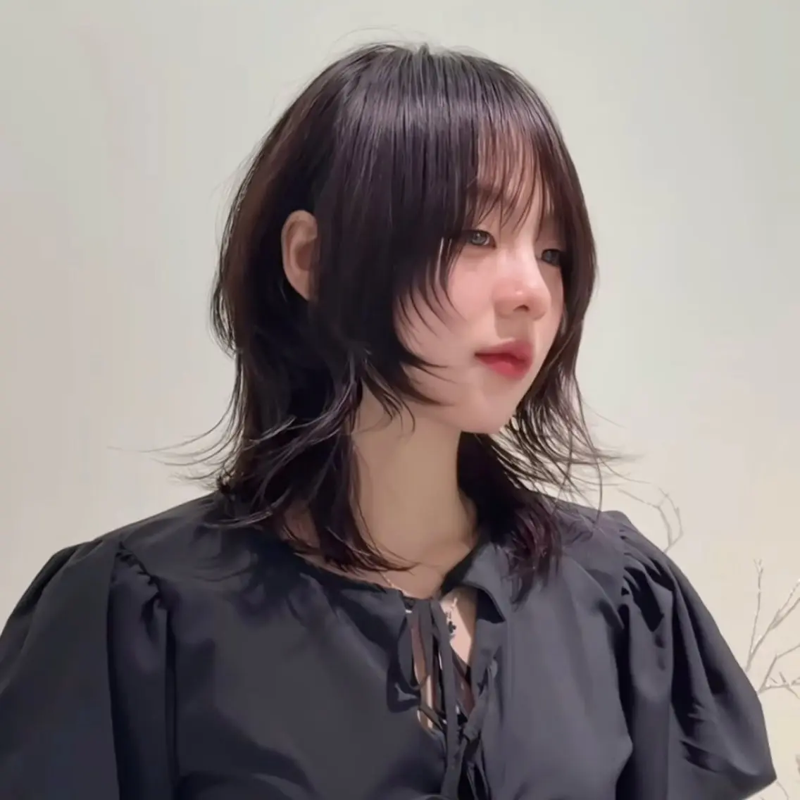 ミディアム SHIN レイヤーカットのヘアスタイル