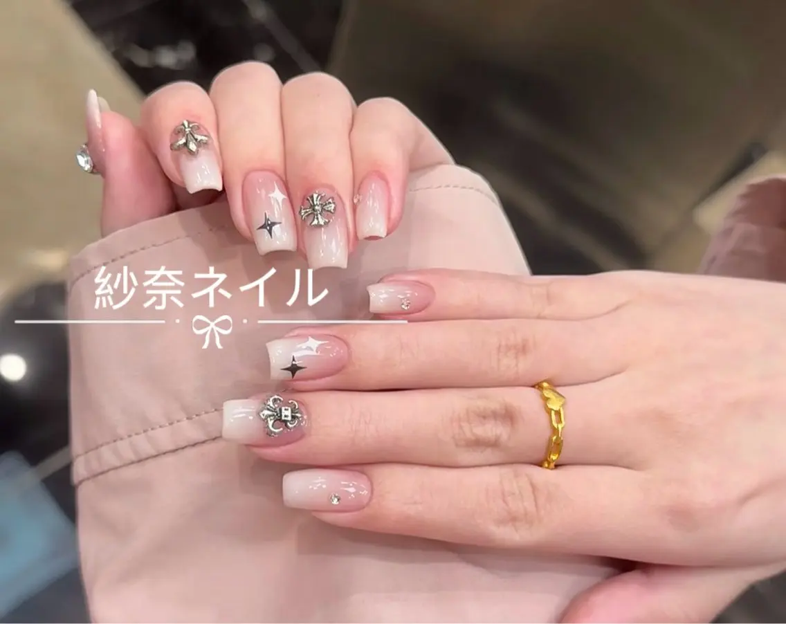 ネイル ハンドネイル 纱 奈のネイルデザイン