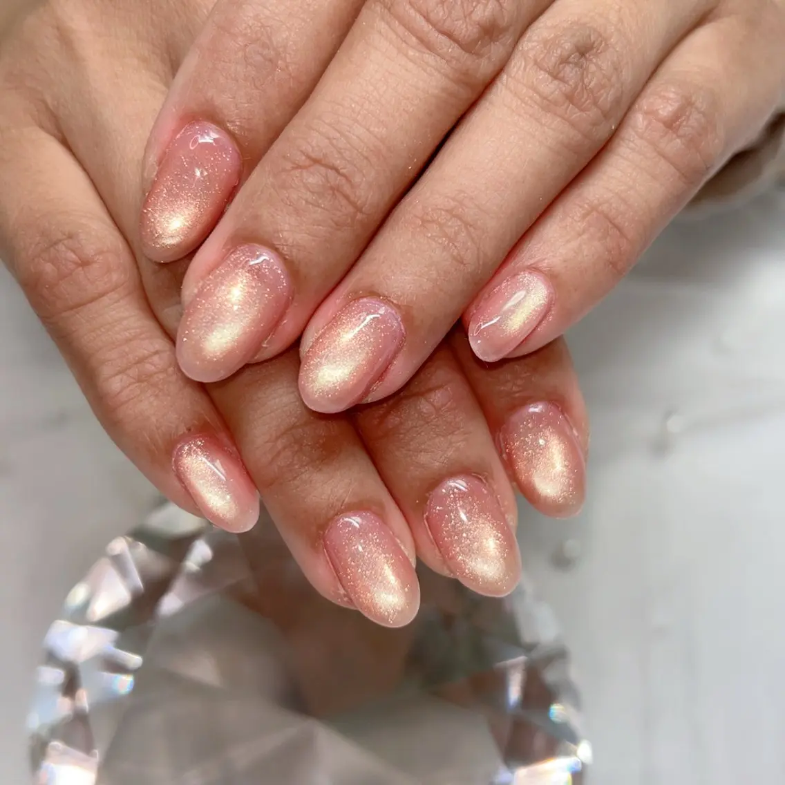 ネイル オーロラネイル ミラーネイル オフィスネイル ワンカラーネイル シンプルネイル ハンドネイル Cute Tips nailのネイルデザイン