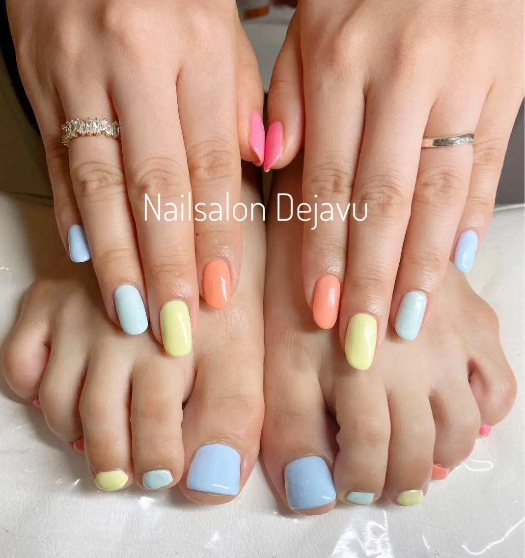 ネイル アートネイル ジェルネイル ワンカラーネイル 夏ネイル ハンドネイル Nail salon Dejavu 🌿のネイルデザイン