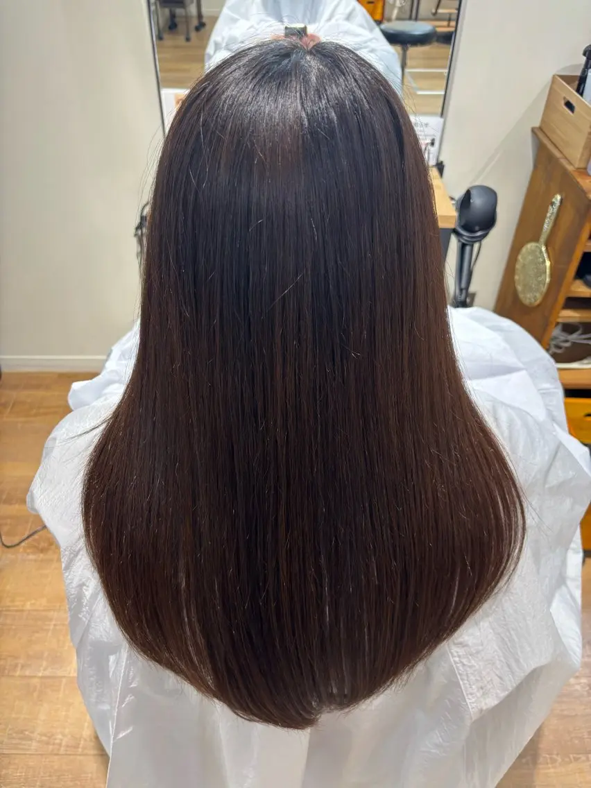 ロング グレー・オリーブ ソウタのヘアスタイル