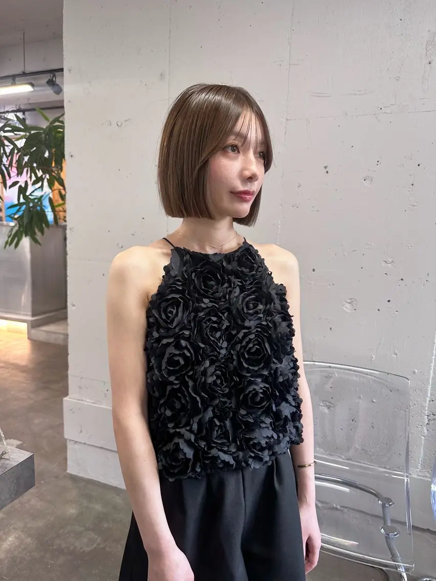 ショート カラー ハイトーン レイヤー🎀meiのヘアスタイル