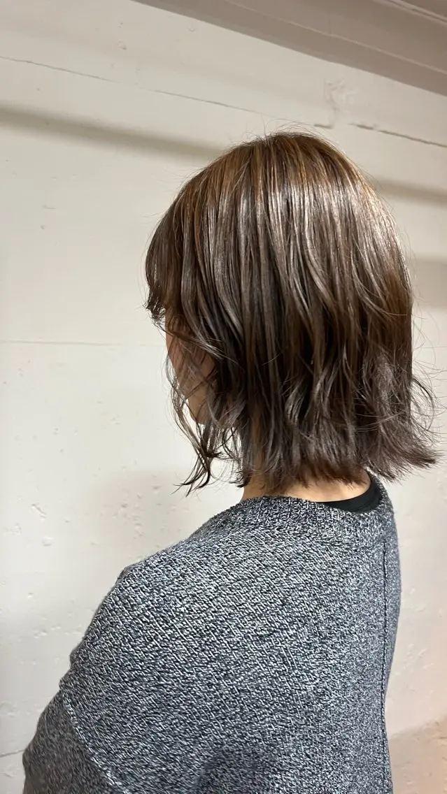 ミディアム カラー ベージュカラー オリーブベージュ 🎀shell吉祥寺 ナオ🧸のヘアスタイル