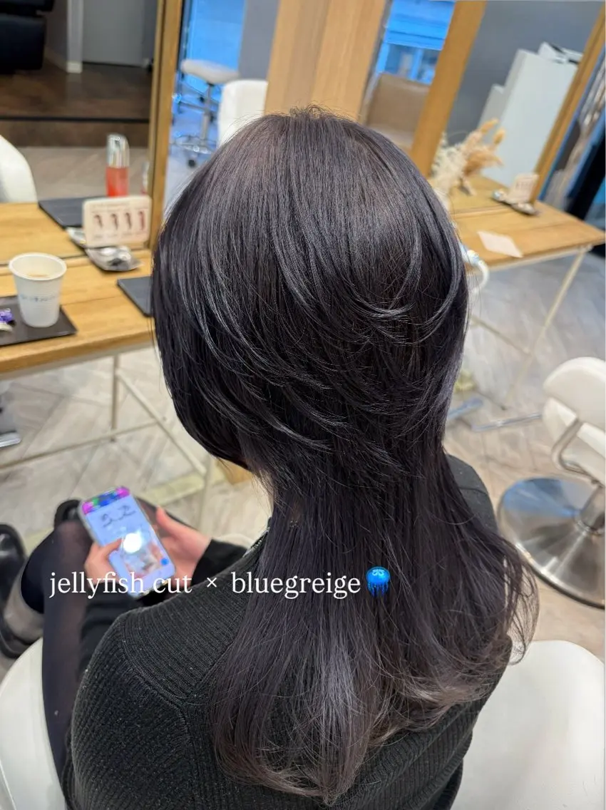 ロング カット ヘアカラー トリートメント 蓮池 愛海のヘアスタイル