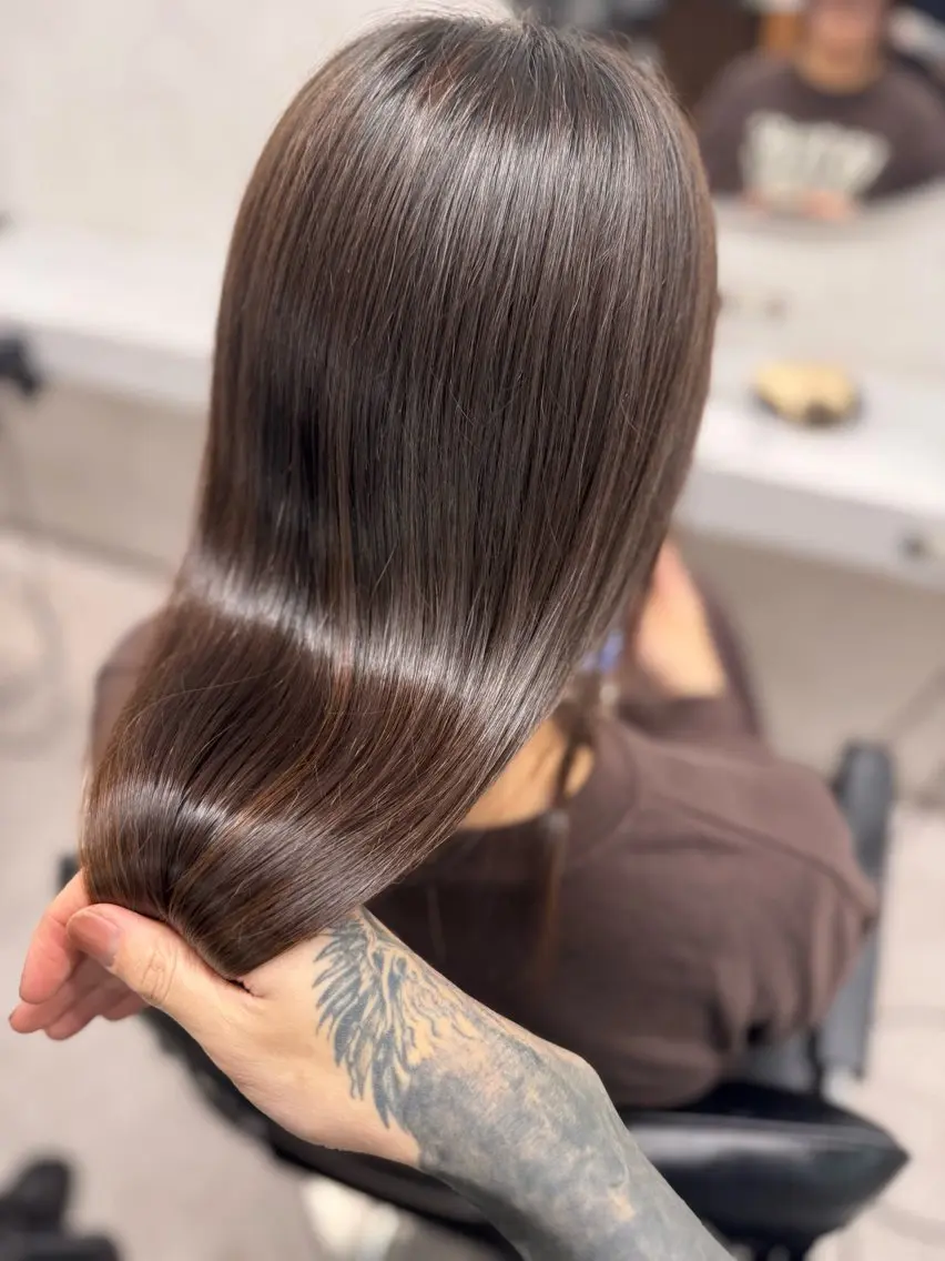 セミロング 髪質改善カラー 🕊️SOMAのヘアスタイル