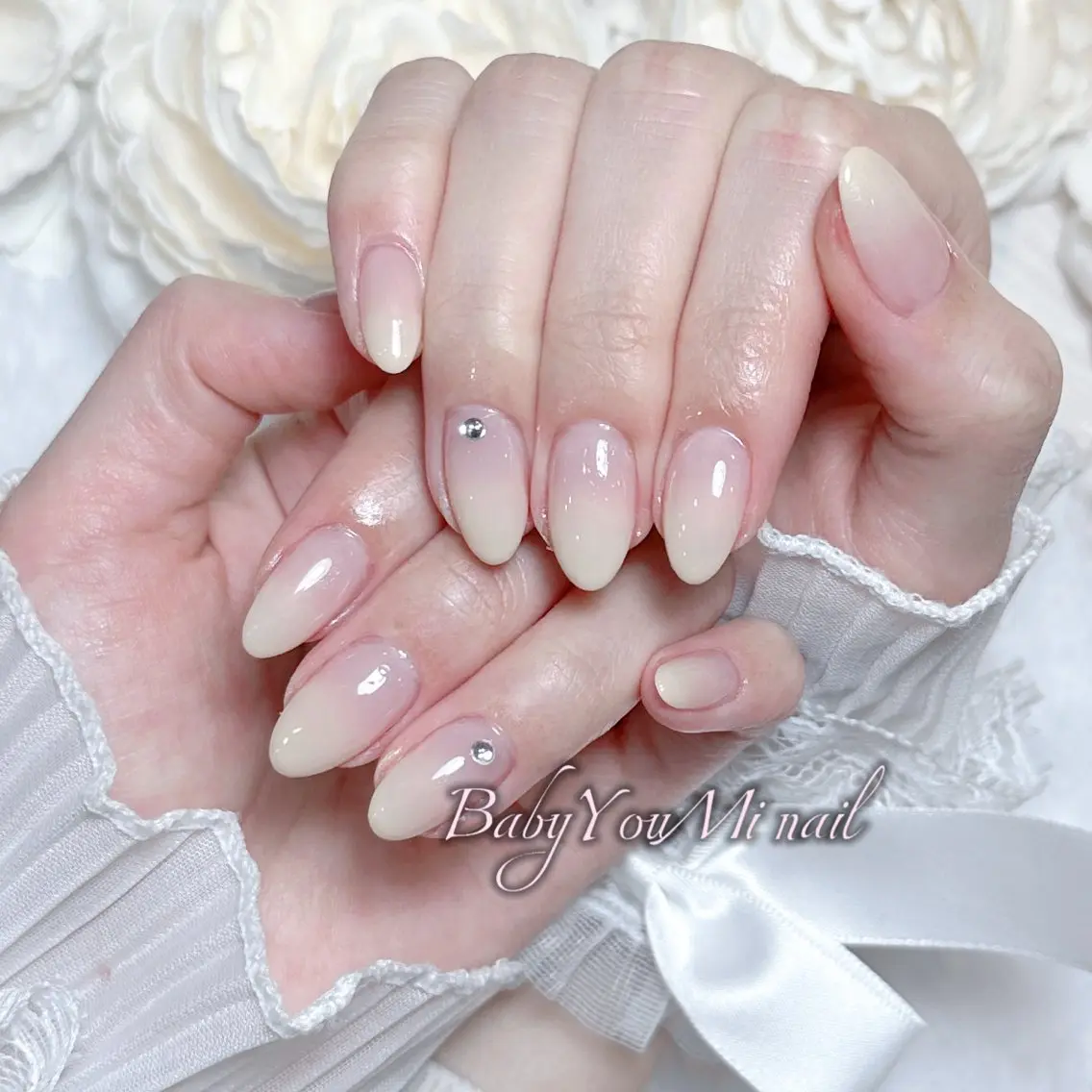 ネイル オーロラネイル チークネイル 成人式 フットネイル フレンチネイル ハンドネイル ハンドケア BabyYouMi nailのネイルデザイン