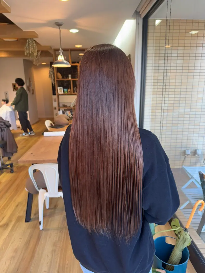 ロング カラー グレージュ ラベンダーカラー ラベンダーグレージュ ラベンダーグレー カット トリートメント ツキダテ ユイのヘアスタイル