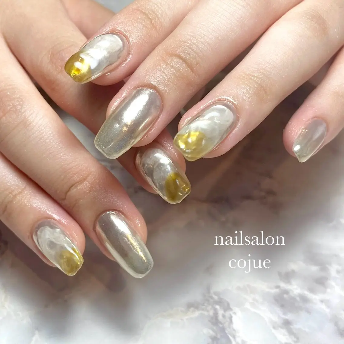 ネイル ミラーネイル シルバー nailsalon cojue ERIのネイルデザイン