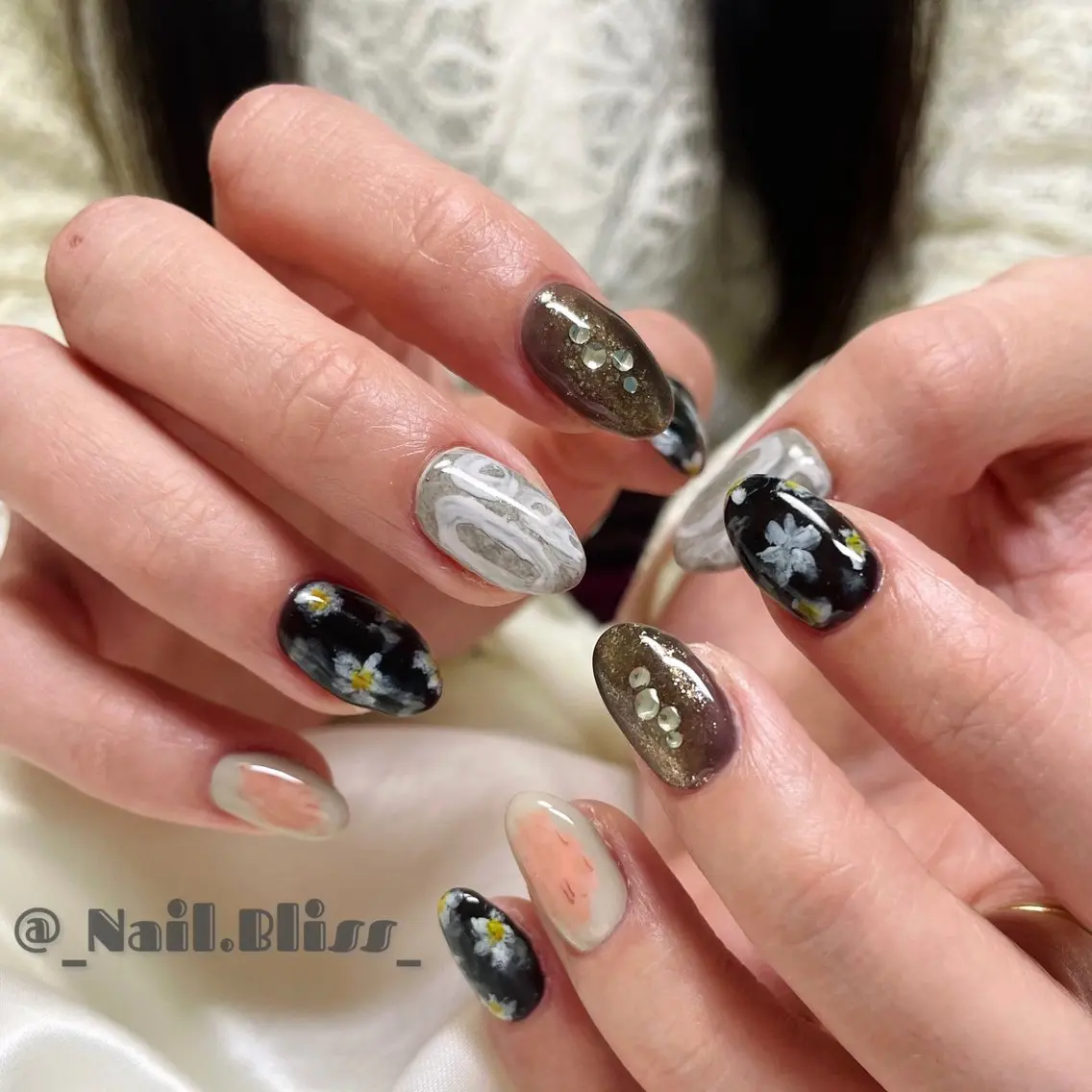 ネイル ハンドネイル NAIL BLISSのネイルデザイン