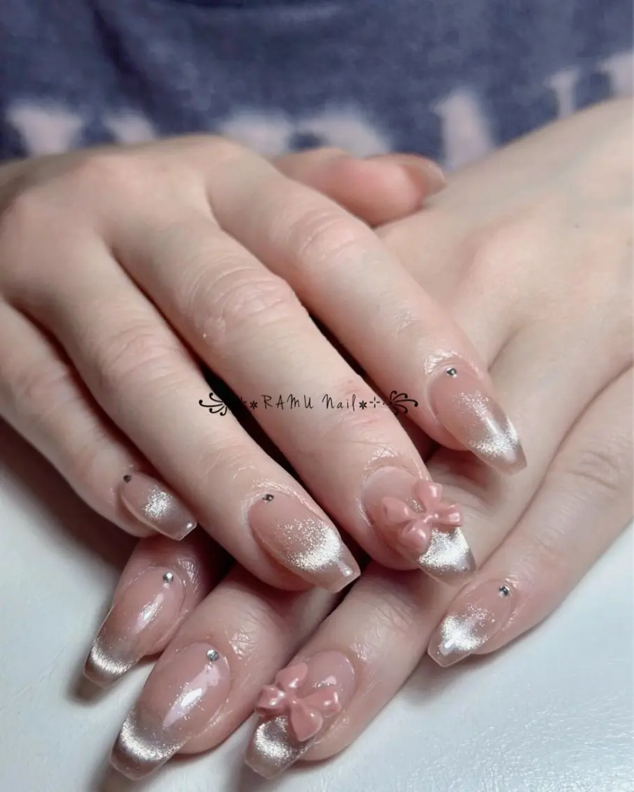 ネイル チークネイル フレンチネイル グラデーション キラキラネイル 韓国ネイル ハンドネイル RAMU Nail 恵比寿店のネイルデザイン