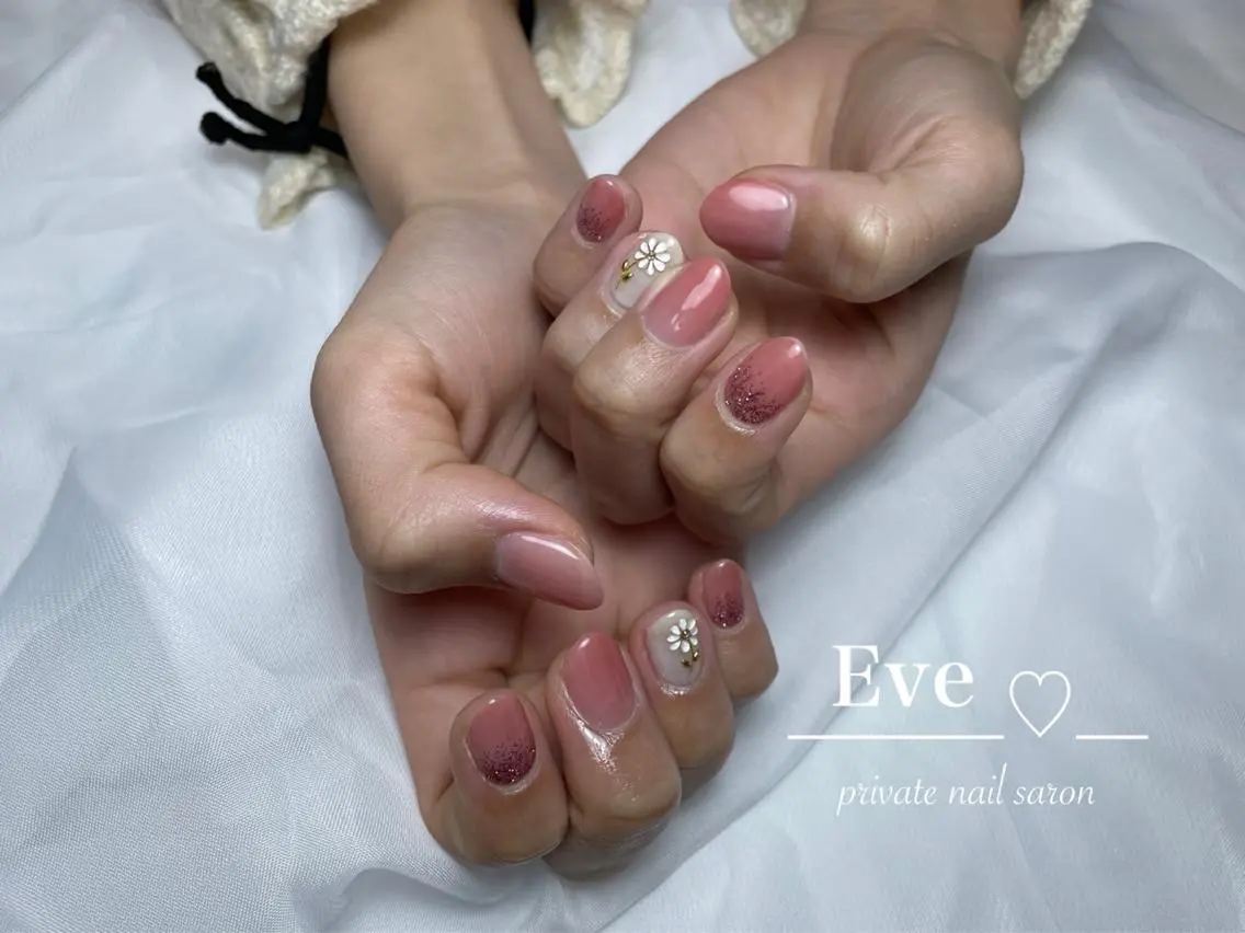 ネイル Eve nailのネイルデザイン