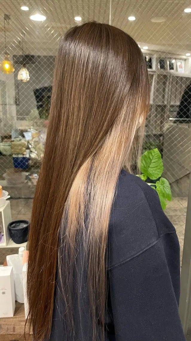 ロング ヘアカラー 福井 大翔のヘアスタイル