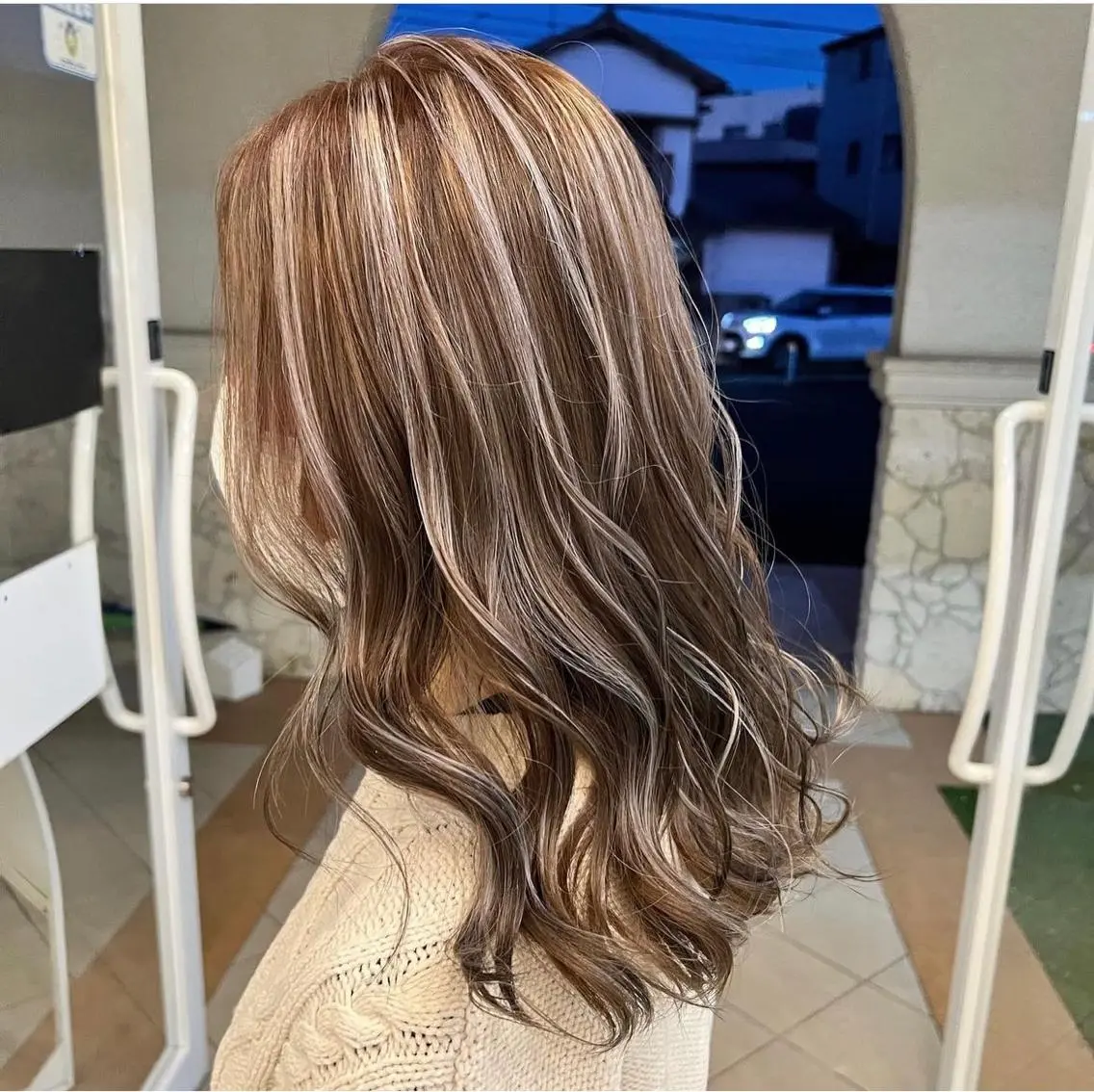 ロング カラー ハイライトカラー ハイライト 石黒 晴香のヘアスタイル