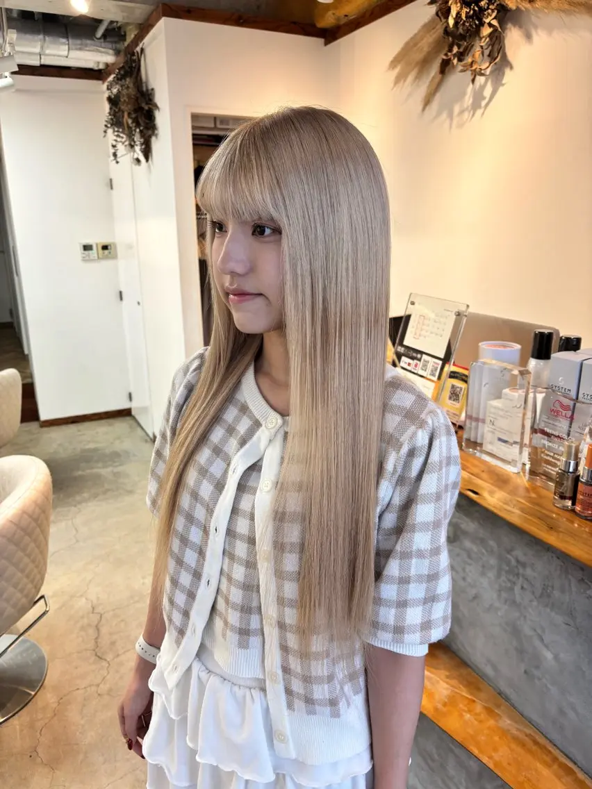 カラー 透明感カラー🫧 高田李胡のヘアスタイル