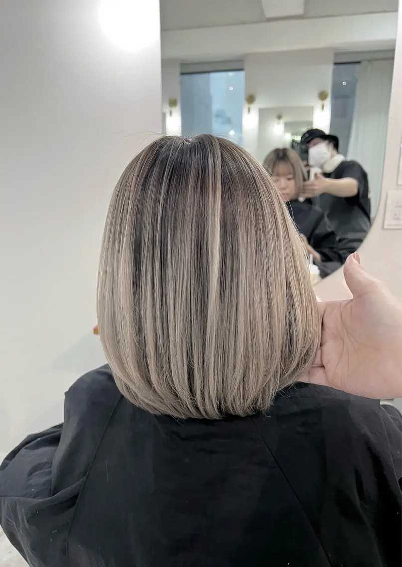 ショート カラー バレイヤージュ グレージュ レイヤーカット 指名数No.1 /NAOYAのヘアスタイル