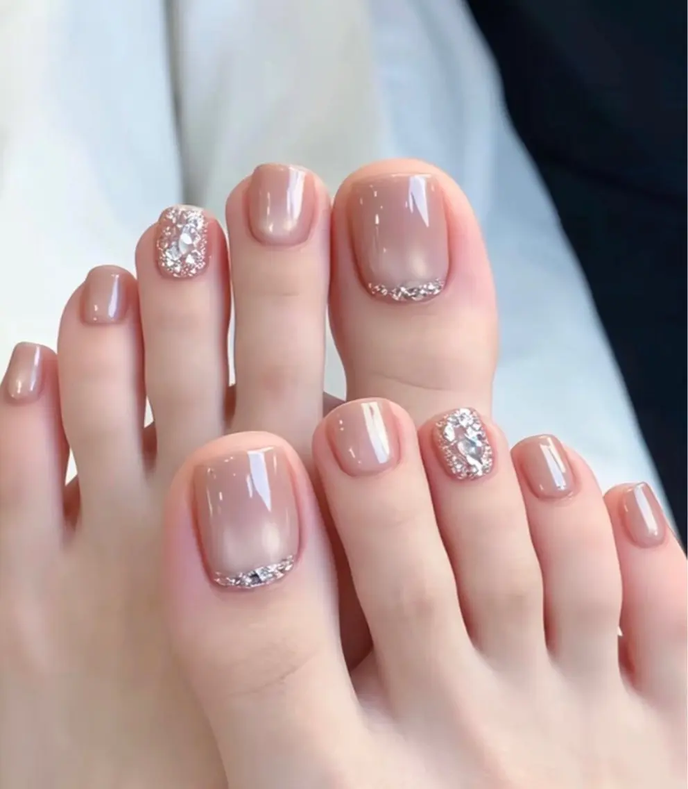 ネイル フットネイル Glow Minamiのネイルデザイン