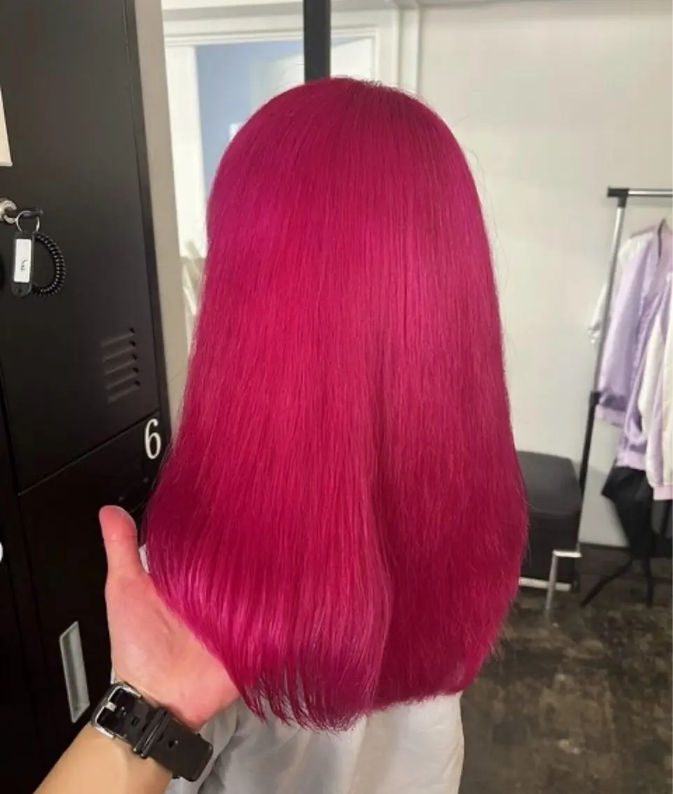ロング 新宿💜ブリーチ 🩷HIKARUのヘアスタイル