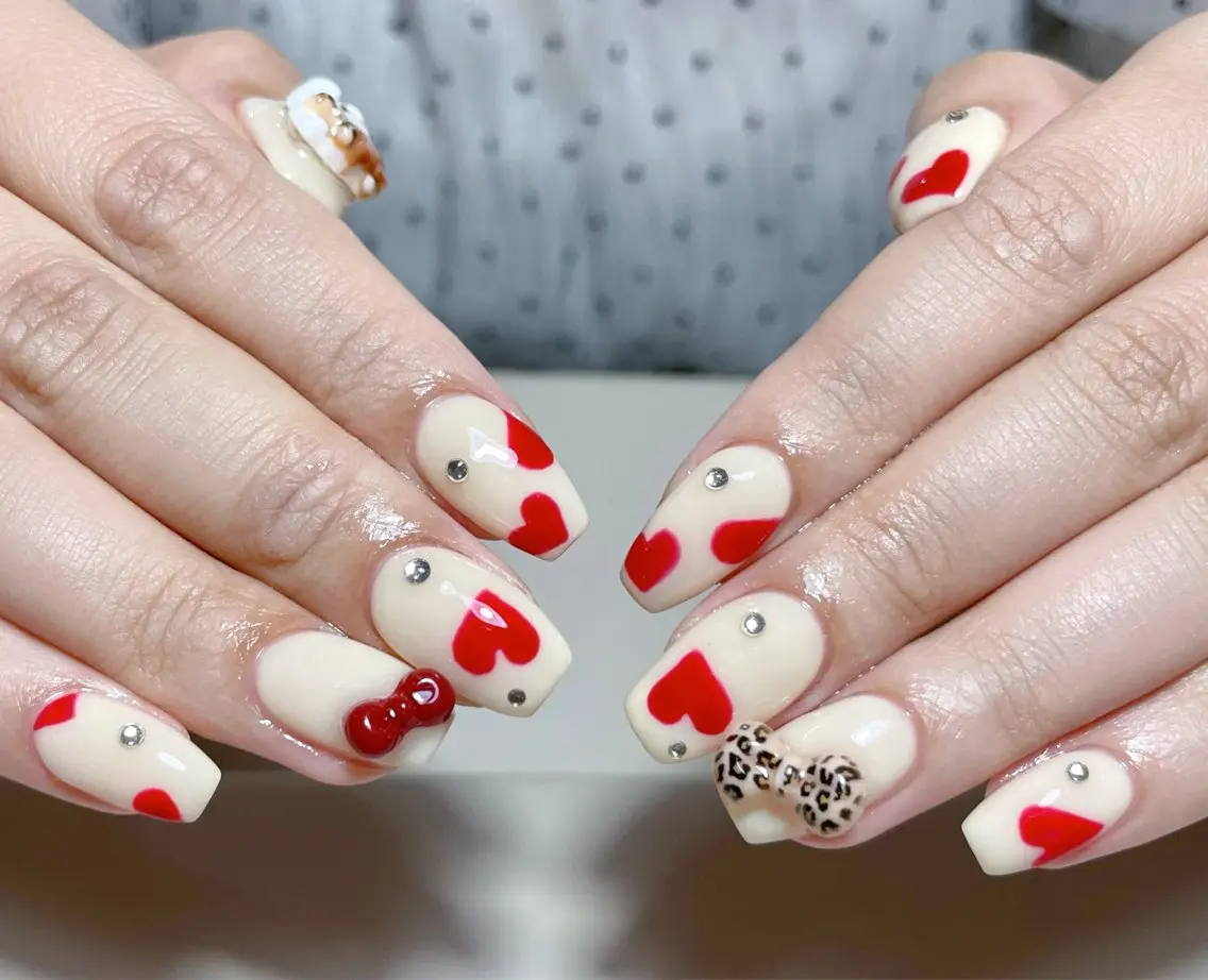 ネイル ハンドネイル ハンドケア 🍑 momo_nailのネイルデザイン